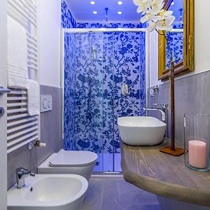 Private Bathroom King Room